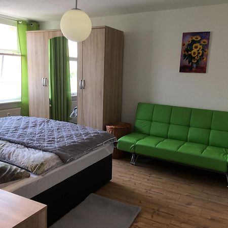 Fruehsonnige Innenstadt-Vollkomfort-Wohnung Циттау Экстерьер фото